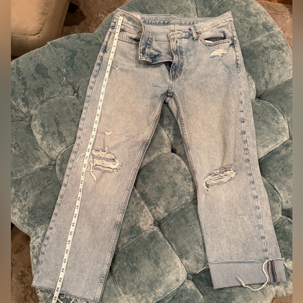 GAP Light Wash Distressed Women’s Boyfriend Jeans